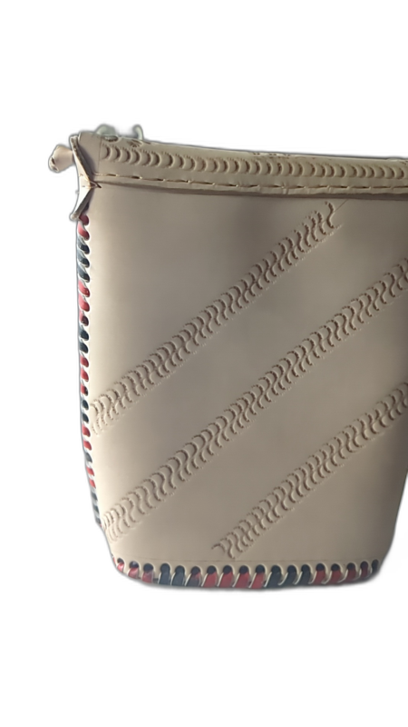 women-s-maasai-bead-leather-bag 12